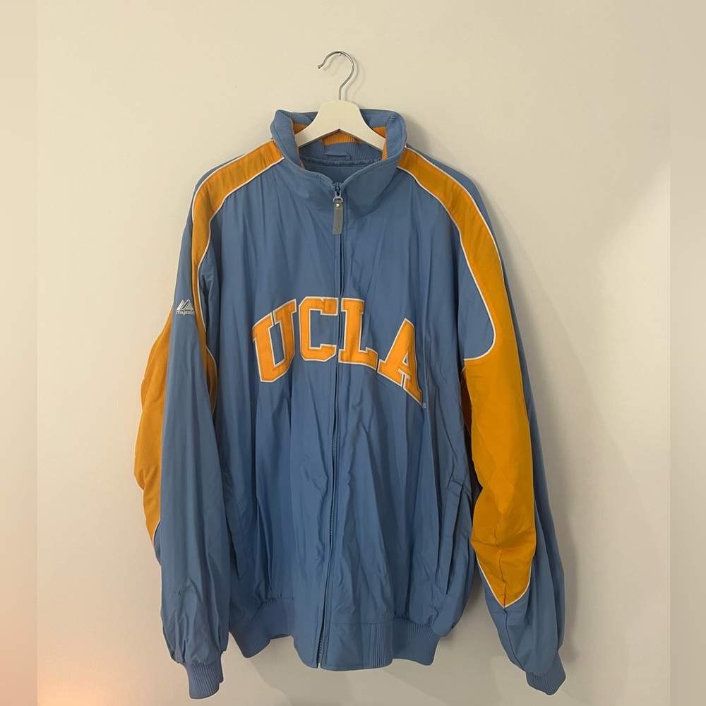 UCLA MAJESTIC JACKET SIZE XXL